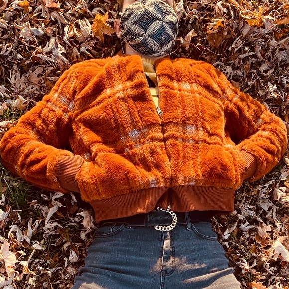 NWT Anthroplogie Plaid Teddy Bomber - Picture 2 of 3